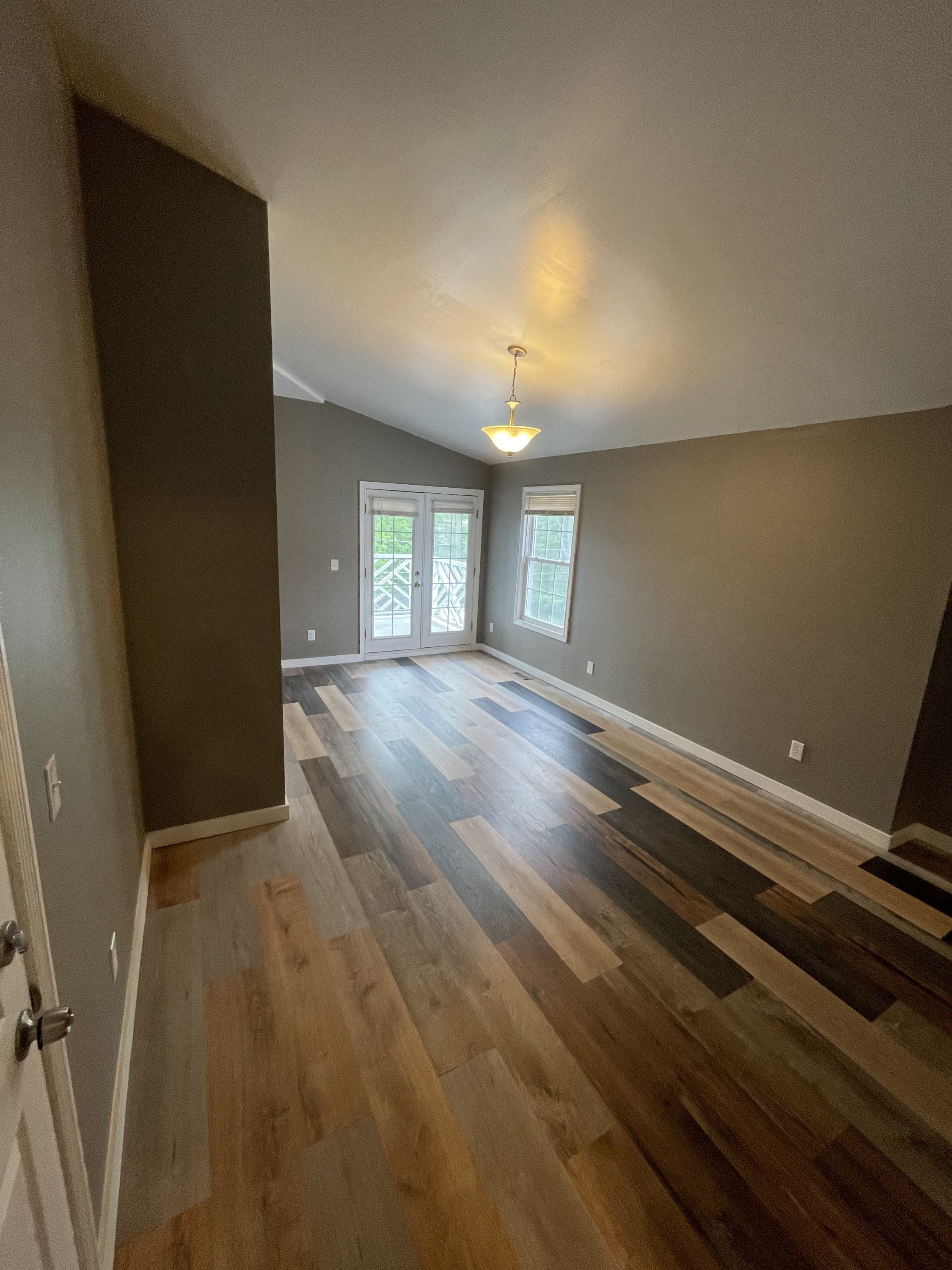 3432 N Capitol Ave, 9