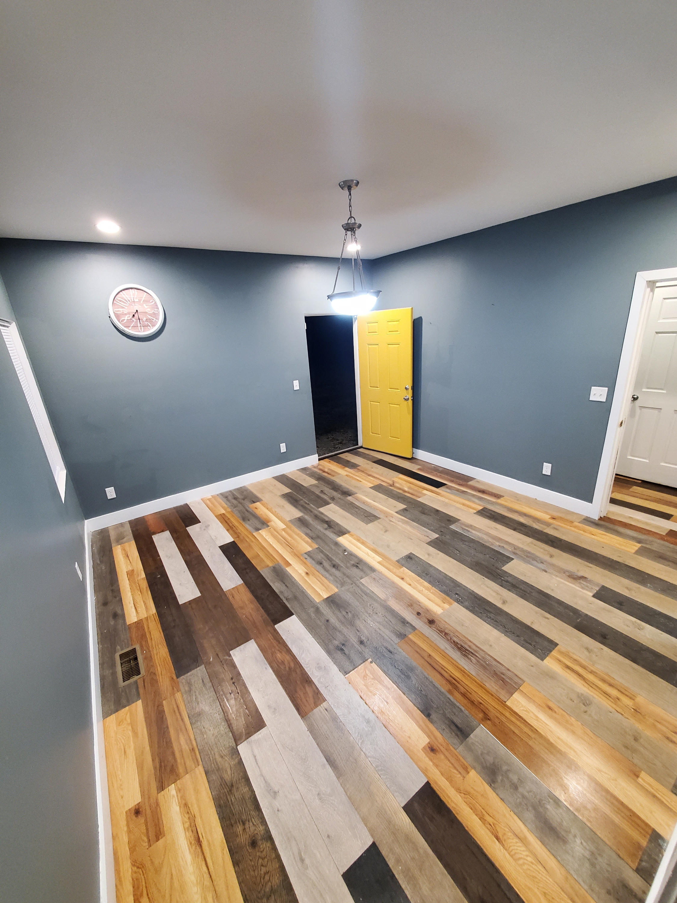 3712 East Washington Street - 5